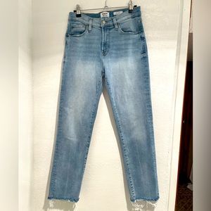 Kensie jeans size 4/27. Great used condition